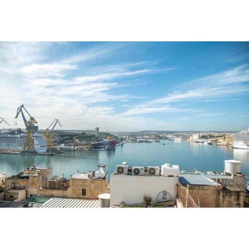 Senglea Charming 2BDR Townhouse