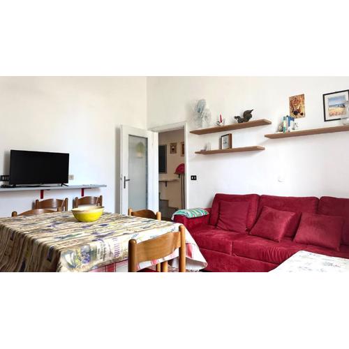 Senigallia, comodo bilocale fronte mare - SE096