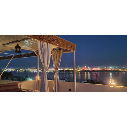 Senmut Luxory Rooms