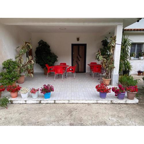 Senti Guest House by Kei