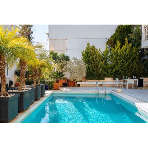 Serena Calm Pool House