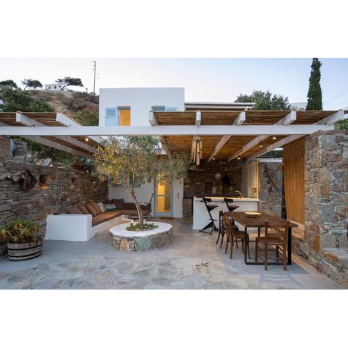 Serene suite IRIDA in Serifos