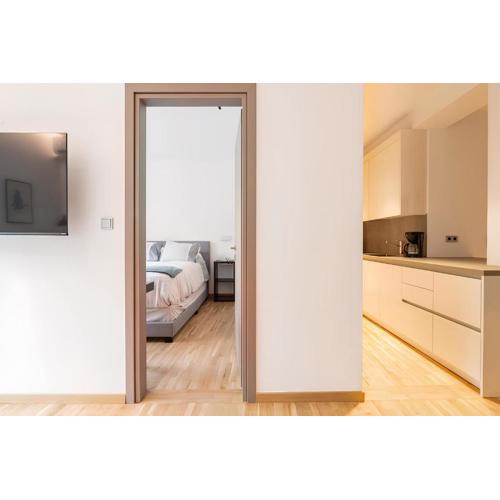 Serenity & Luxury - Elegant 2BR in Kifisia\