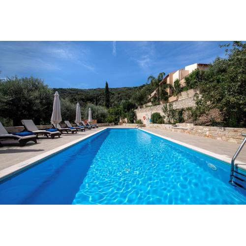 Serenity River Villa