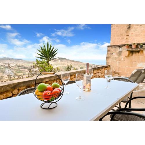 Serenity Views in Gozo Żebbuġ - Happy Rentals