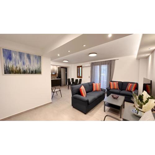Serenity Villa Batsi