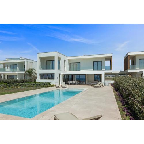 Serenity Waves Villa 4
