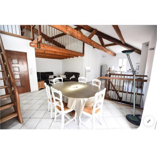 Sète - LOFT 6 personnes. CENTRE VILLE / PORT
