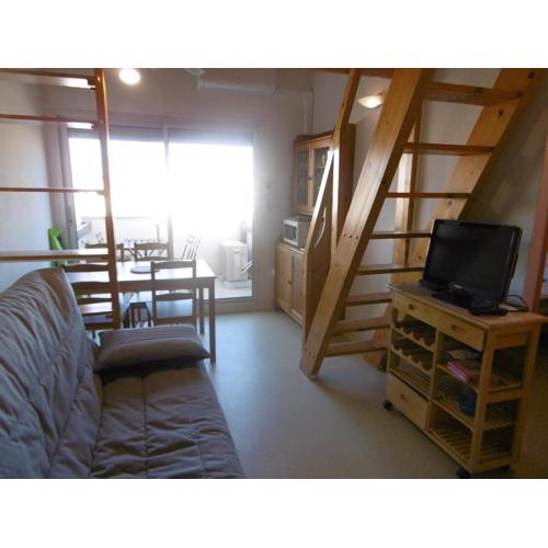 Sète: Apt 25m², 4pers, Clim, Terrasse, Parking - FR-1-472-205