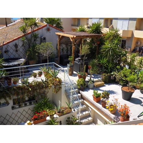 SETE BELLE MAISON DE VILLE 121 m2 A 2 mn DE LA PLAGE AVEC JACUZZI