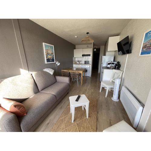 Sete, Studio en bord de mer, vue imprenable