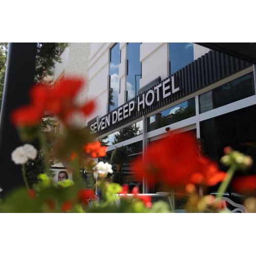 Seven Deep Hotel