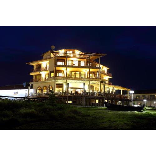 Seven Generations Winery Hotel