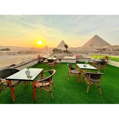 Seven Pyramids View Inn