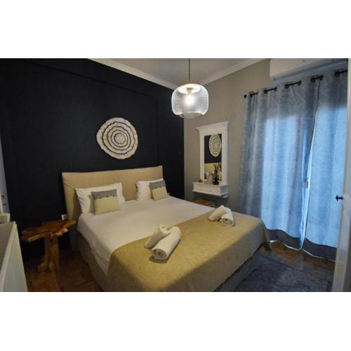 Seven Seconds Away Apartment