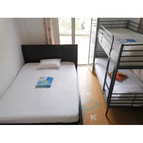 SHARED ROOMS NEAR ACROPOLIS & MONASTIRAKi area