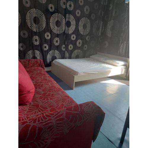 SHARING ROOM IN NEAR THISSIO METRO STATION BY ACROPOLIs