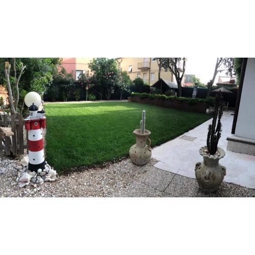 Shell House, Casa con ampio giardino a 100m dal mare