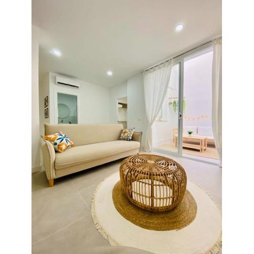 SHR046 Moderno apartamento en el centro de Nerja