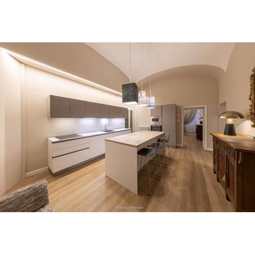 SiBilla Suite Apartment - via Oberdan 13