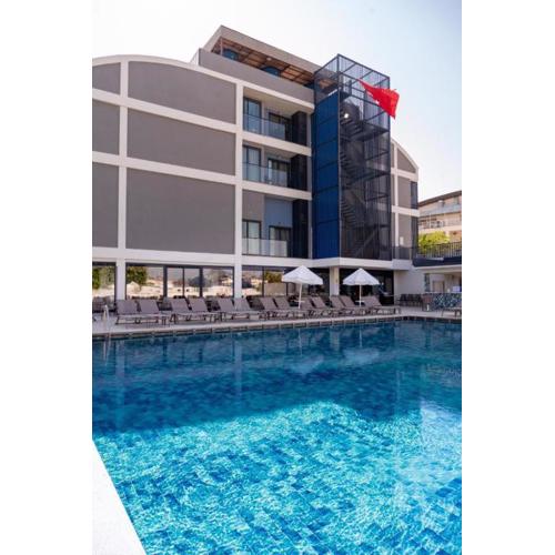 Side Square Hotel