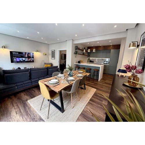 Siga-Siga Luxury Acropolis Apt