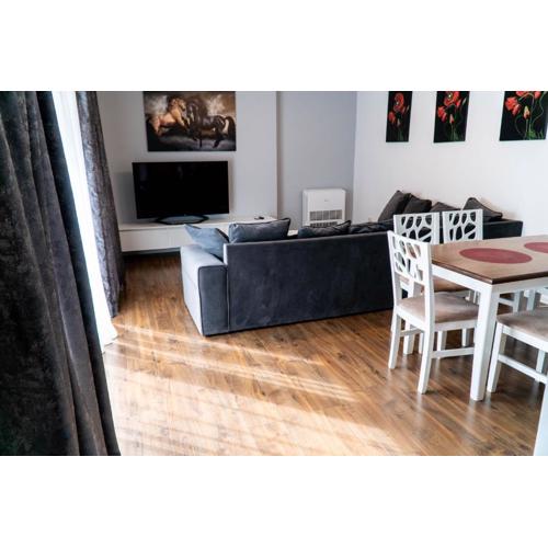 Signature apartment 5