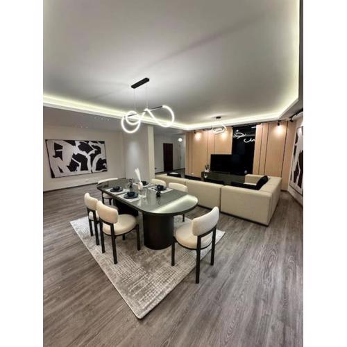 Signature Stays Serene Modern Apartment