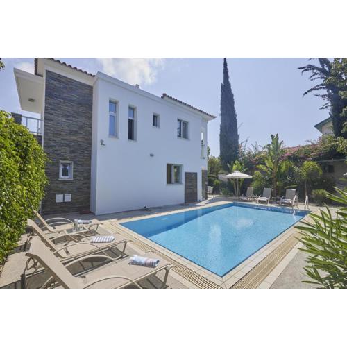 Simona Villa 3