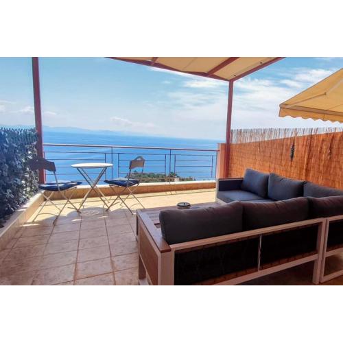 Simply Meraki Gytheian apt with Panoramic Sea View