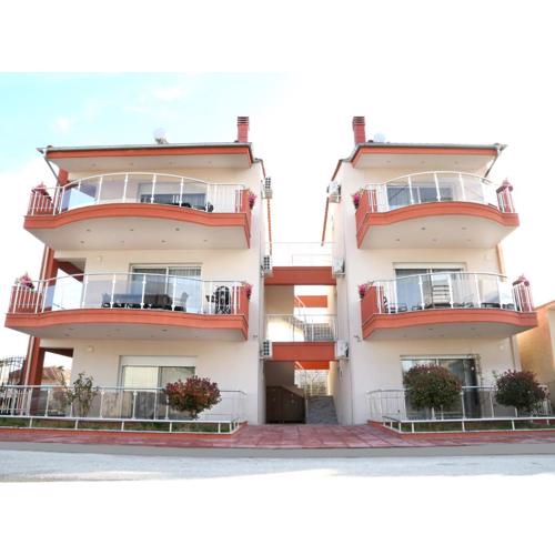 Sinanis Family Apartments