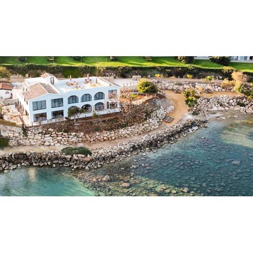 Sirena Bay Beach House and Luxury Suites