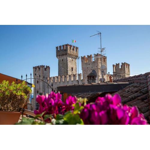 Sirmione4U - Domus by the Castle