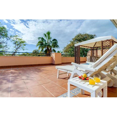 Siroko Penthouse at the beach