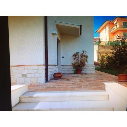 Sirolo, Via Papa Giovanni XXIII, 6 p.letto doppi servizi