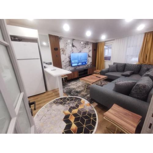 Sisli Holiday 8