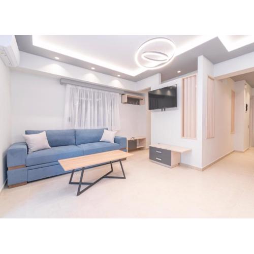 SithoniaRS Luxury Ground Floor Apartment With Private Garden