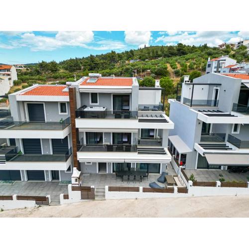 SithoniaRS White Sand Luxury Maisonette