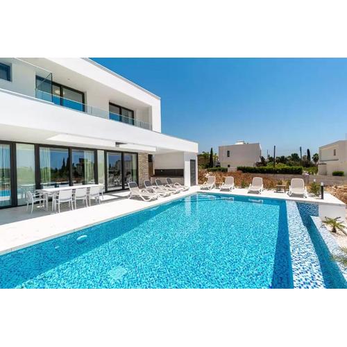 Situated in a Central Area ! Villa !