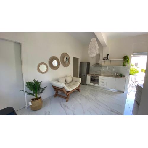 Siviri Lounge Cottage