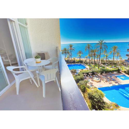 Skol 302 Super One-bedroom Duplex with Sea Views