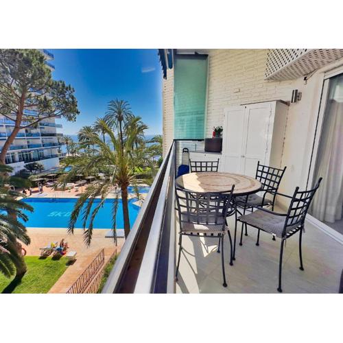 Skol 322 - Completely Renovated Beach Front Apartment Marbella