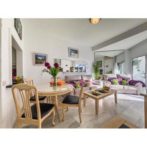 Skol 520C Cozy 1 Bedroom Apartment with Sea and Pool View