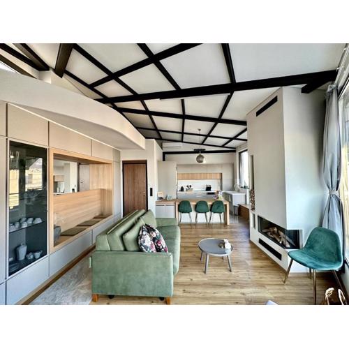 Sky Apt Unique, Spotless, 2BR, 2BA, Stunning View