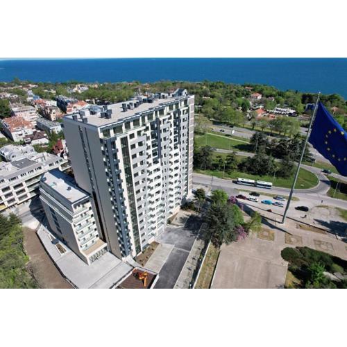 Sky flats Varna with parking