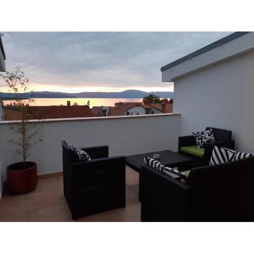 Sky terrace and sea view