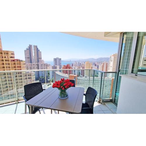 Skyline 9 Moderno apartamento con terraza privada y vistas