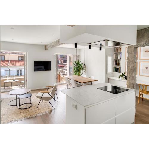 SKYLINE by Prim Home Rentals