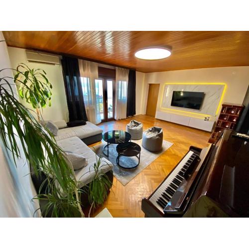 SLAVANTE RESIDENCE