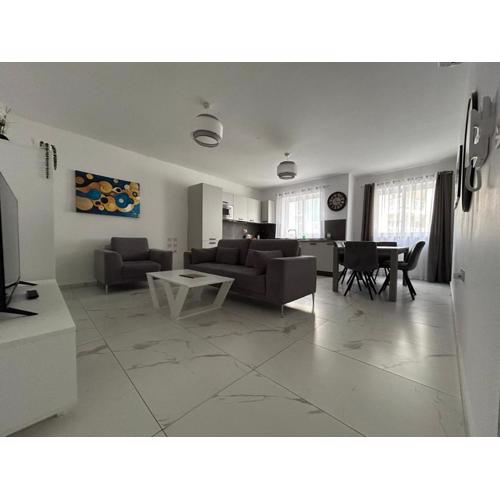 Sliema 3BR 3Bath Apartment 20